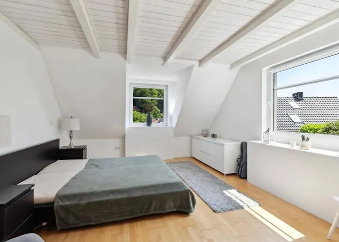 Beautiful House In Blankenese *